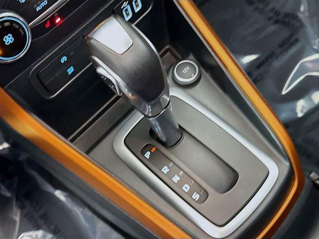 Used 2021 Ford EcoSport SE w/ SE Convenience Package image 17