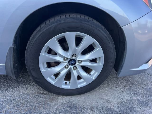 Used 2015 Subaru Legacy 2.5i Premium w/ Moonroof Package AWD/4WD image 34