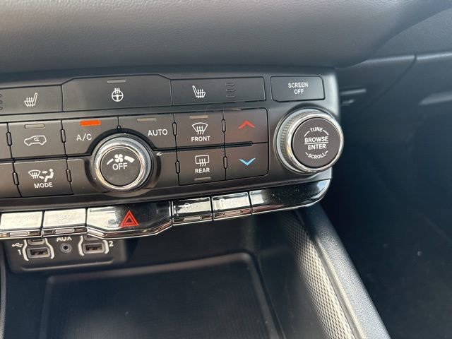 Used 2023 Dodge Durango GT image 29