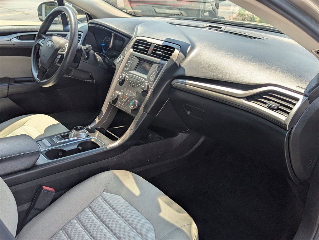 Used 2019 Ford Fusion S image 25