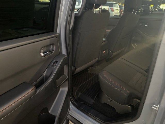 Used 2025 Nissan Frontier PRO-4X w/ Black Accent Package image 23