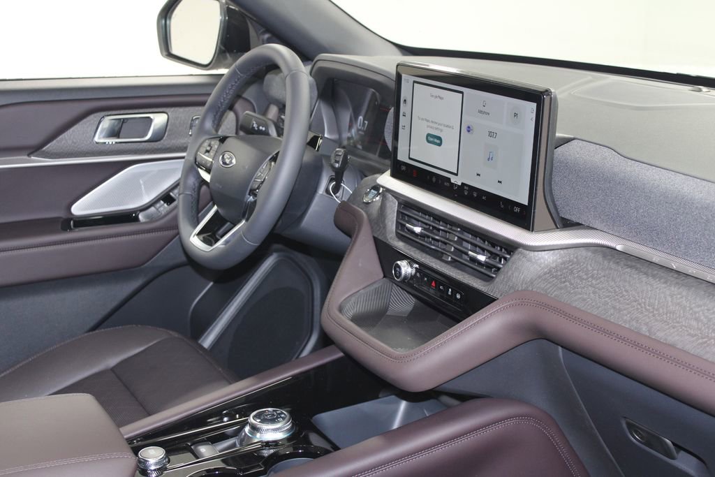 New 2026 Ford Explorer Platinum image 30