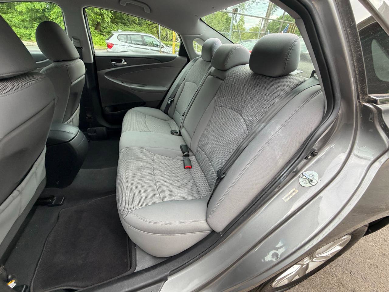 Used 2011 Hyundai Sonata GLS w/ Popular Equipment Pkg 2 FWD image 26