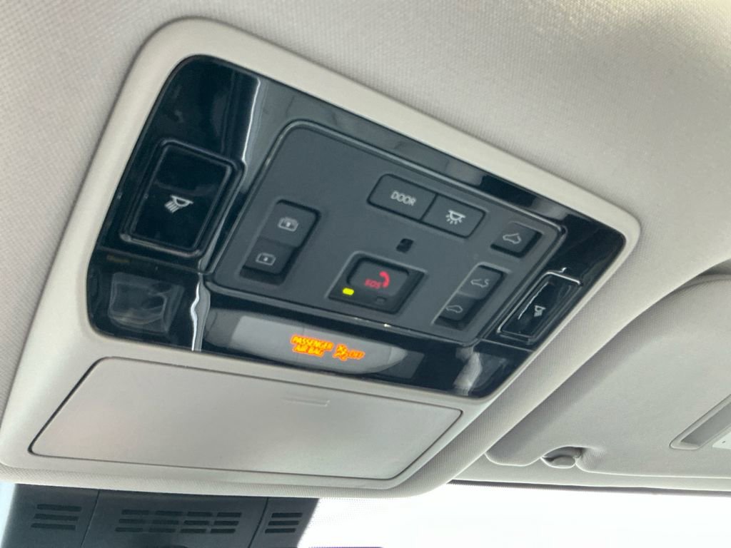 Used 2024 Toyota Grand Highlander XLE image 25