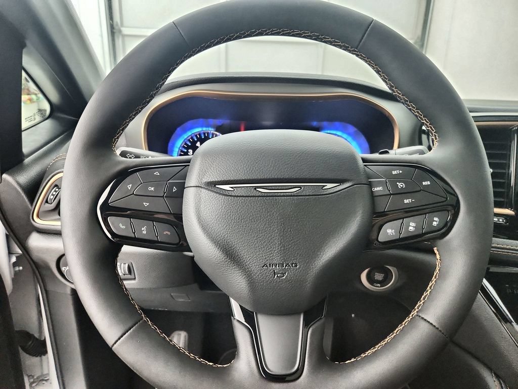 New 2027 Chrysler Pacifica Pinnacle w/ Theater Group AWD/4WD image 21