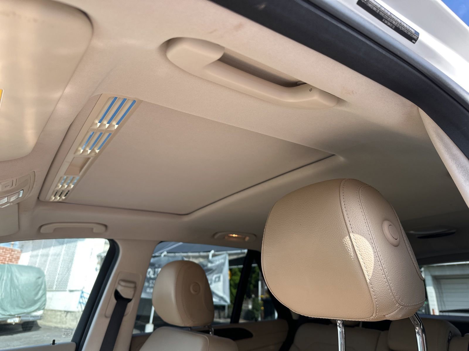 Used 2019 Mercedes-Benz GLE 400 4MATIC image 19