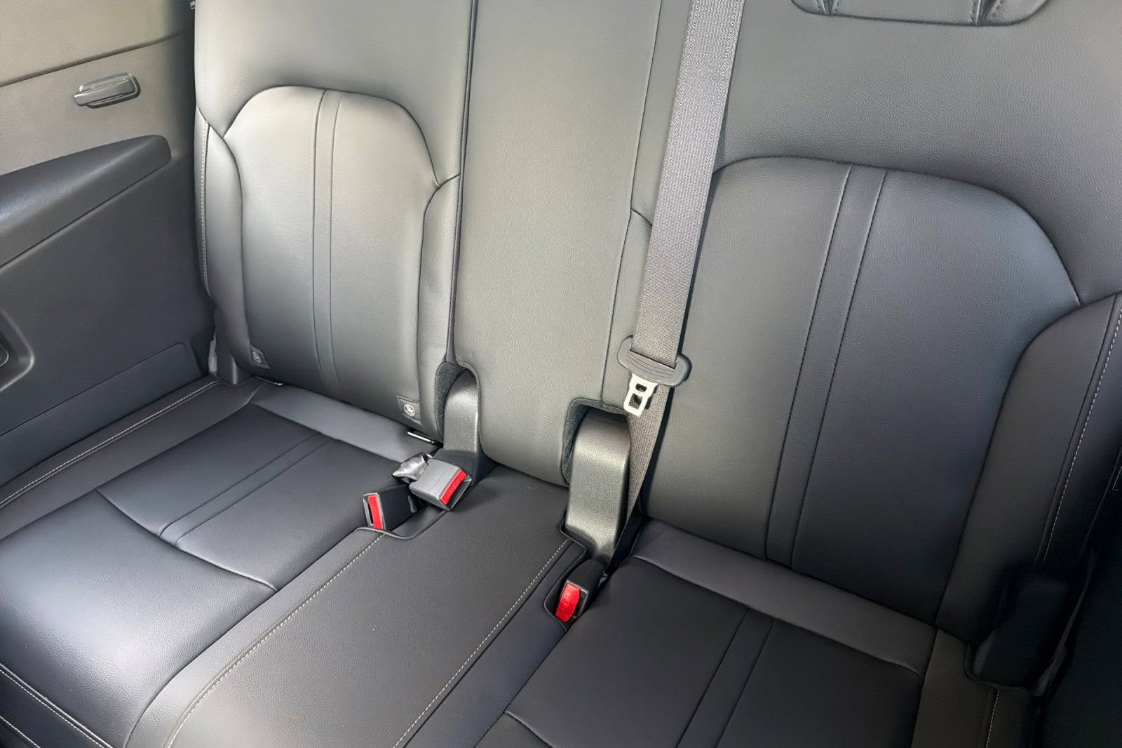 Certified 2024 MAZDA CX-90 Plug-In Hybrid w/ Preferred AWD/4WD image 15