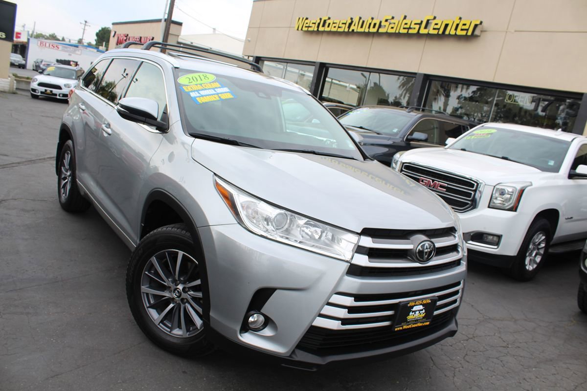 Used 2018 Toyota Highlander XLE AWD/4WD image 40