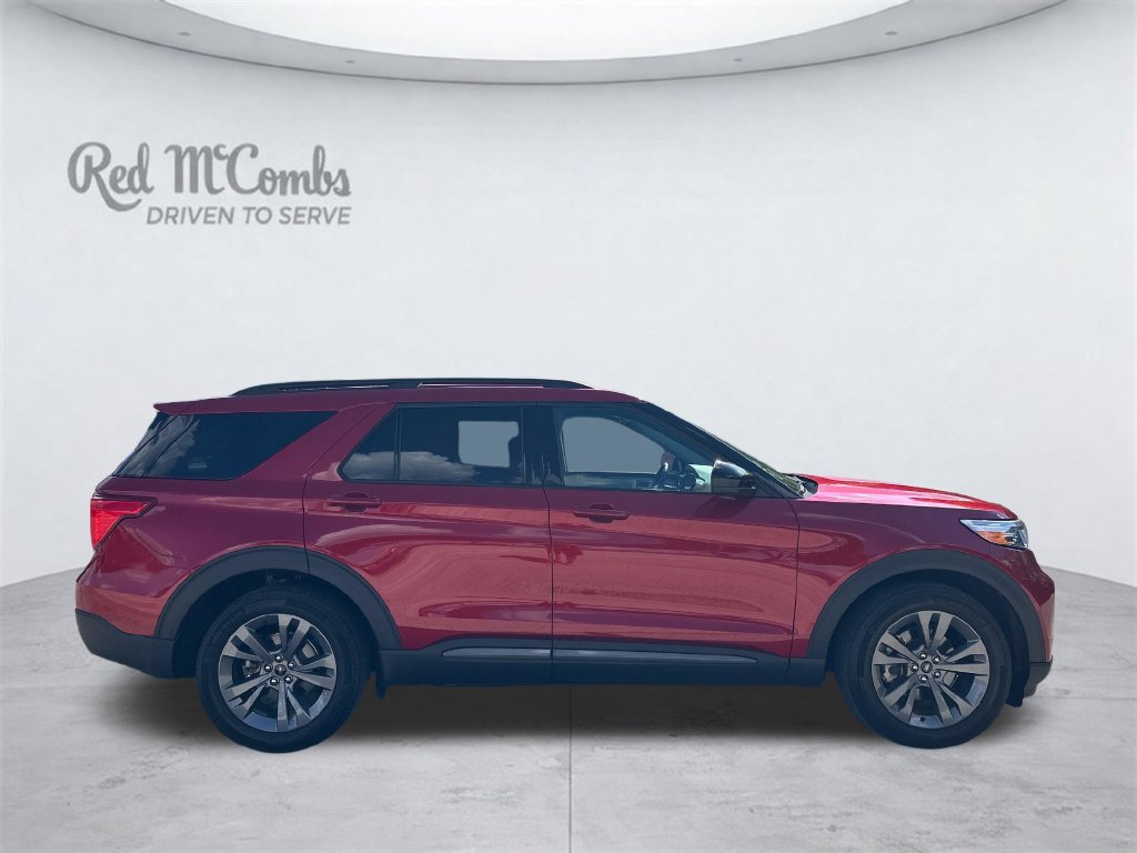 Used 2023 Ford Explorer XLT w/ Equipment Group 202A RWD image 2