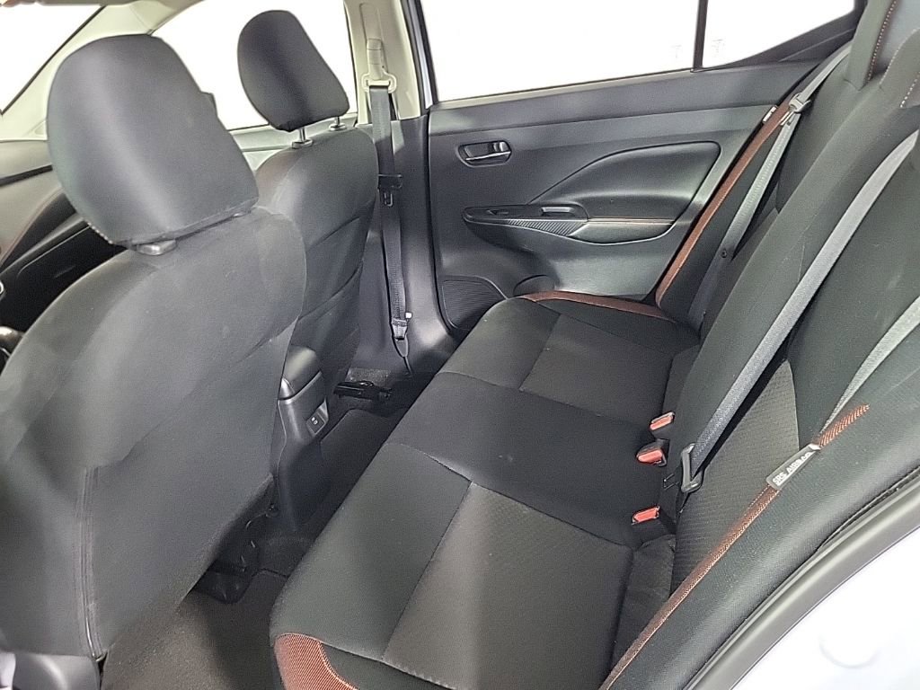 Used 2024 Nissan Versa SR image 11