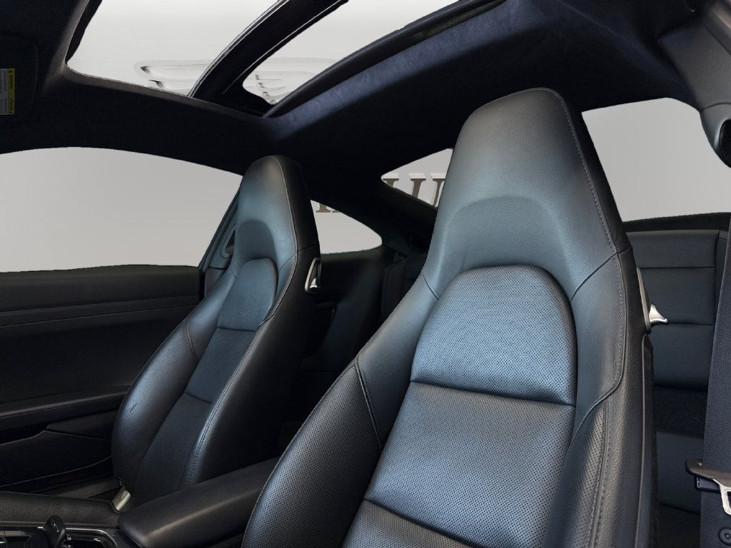 Used 2015 Porsche 911 Carrera RWD image 9