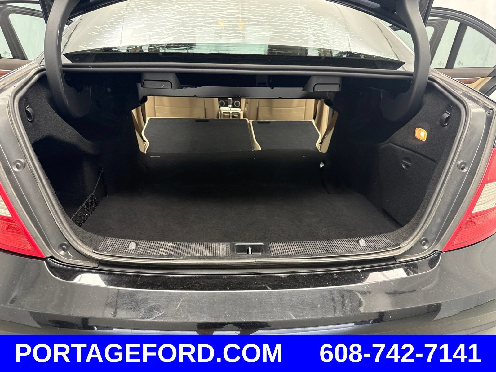 Used 2011 Mercedes-Benz C 300 4MATIC Sedan image 35