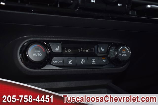 Used 2026 Nissan Kicks SV w/ SV Premium Package FWD image 33