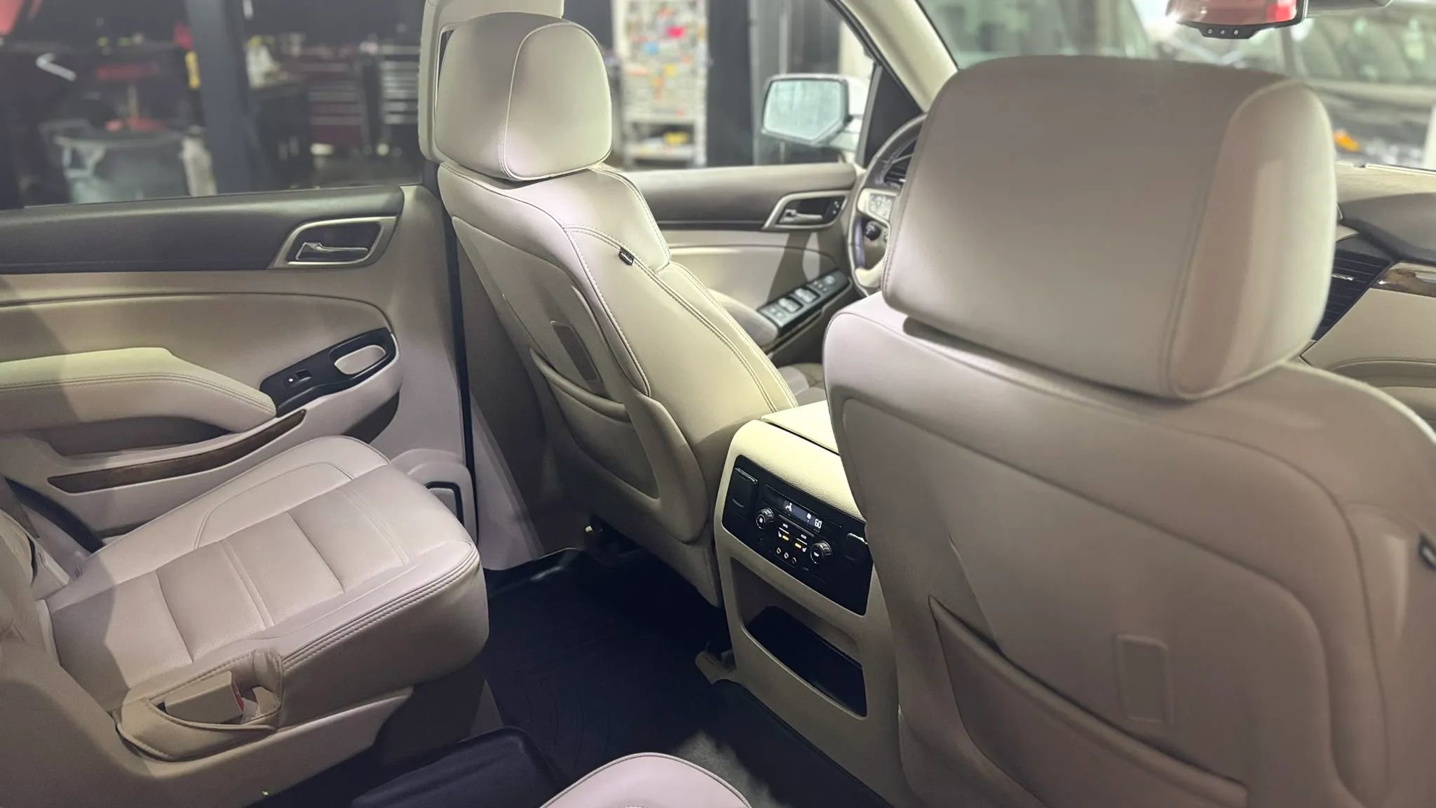 Used 2016 GMC Yukon Denali w/ Open Road Package image 15