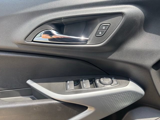 New 2026 Chevrolet Trax RS w/ Driver Confidence Package FWD image 20
