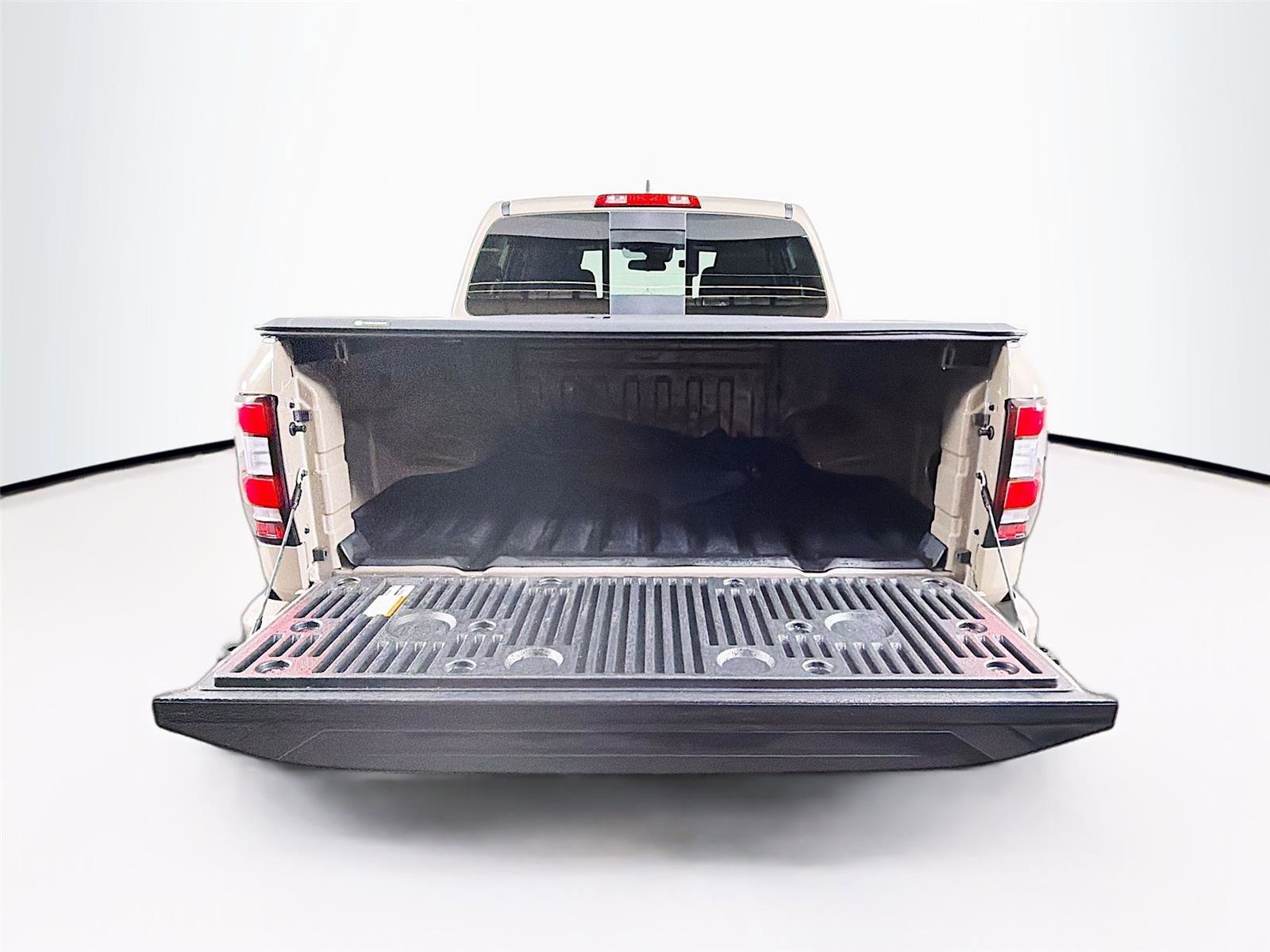 Used 2024 Nissan Frontier PRO-4X w/ Off-Road Protection Package AWD/4WD image 24