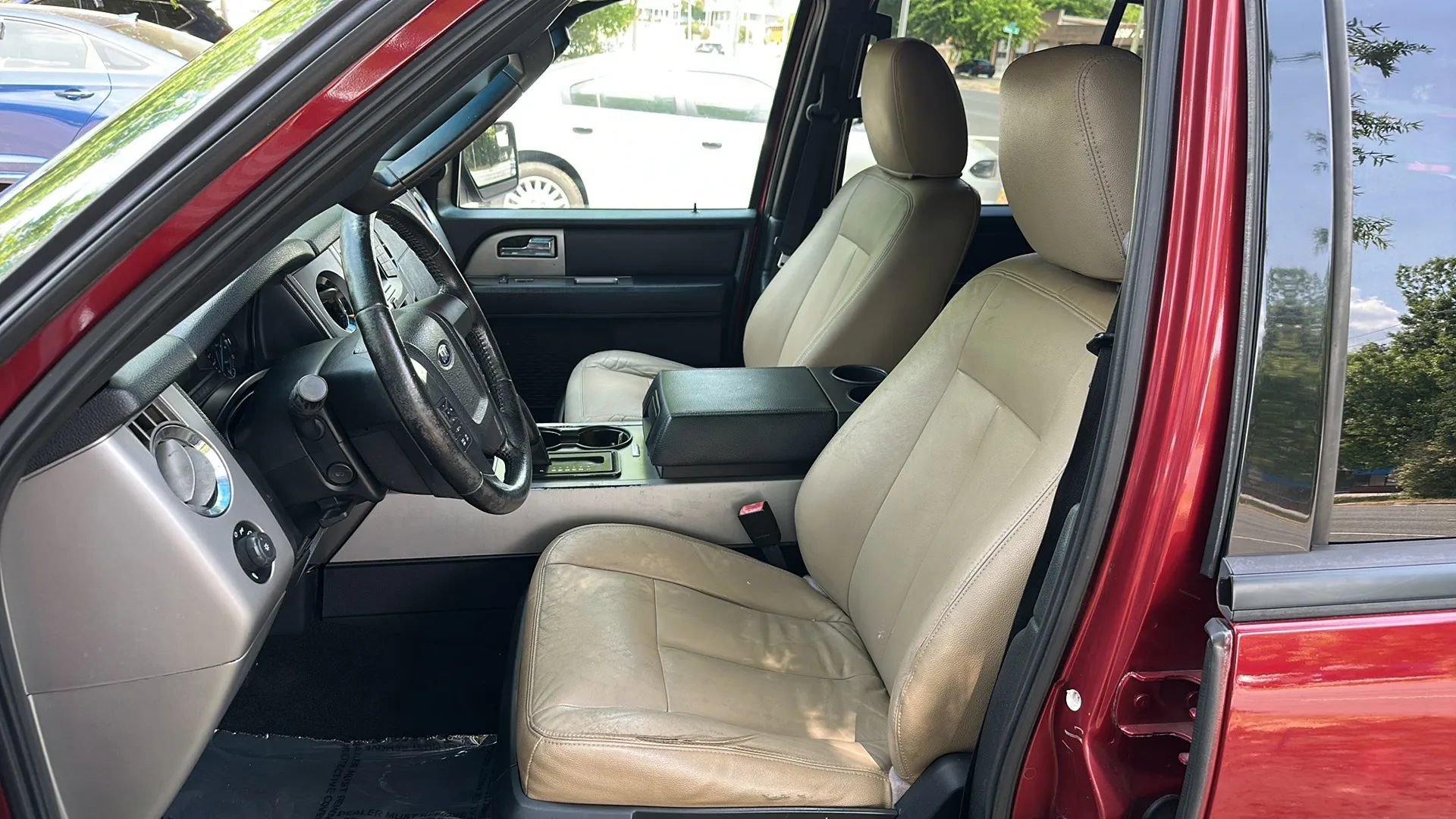 Used 2016 Ford Expedition EL XLT AWD/4WD image 12