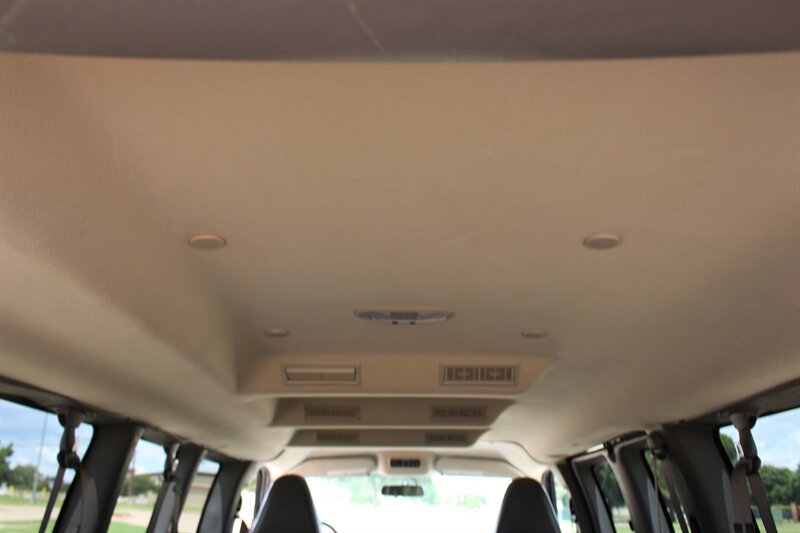 Used 2025 Chevrolet Express 3500 LS RWD image 10