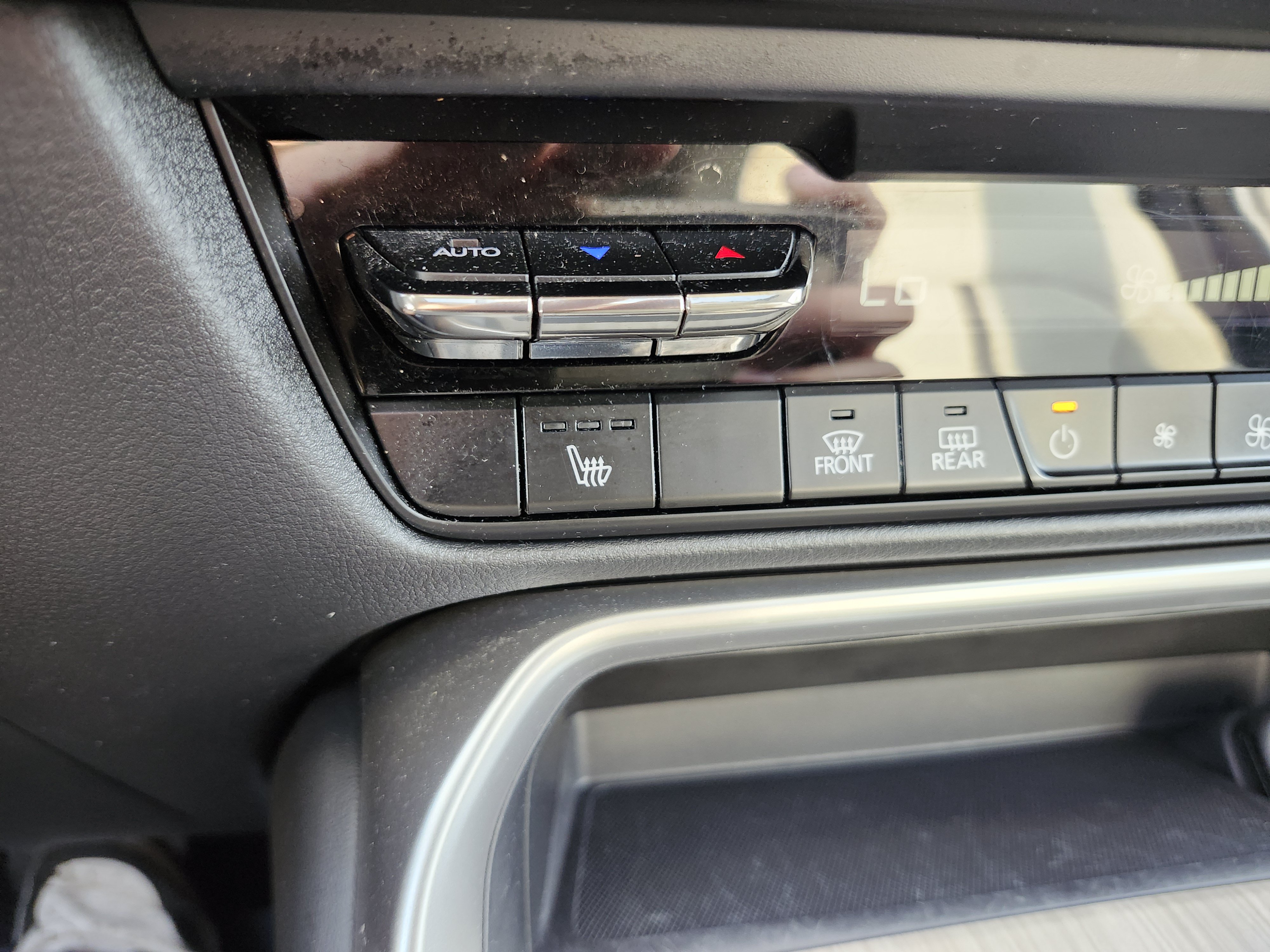 Used 2024 MAZDA CX-90 Plug-In Hybrid w/ Preferred AWD/4WD image 9