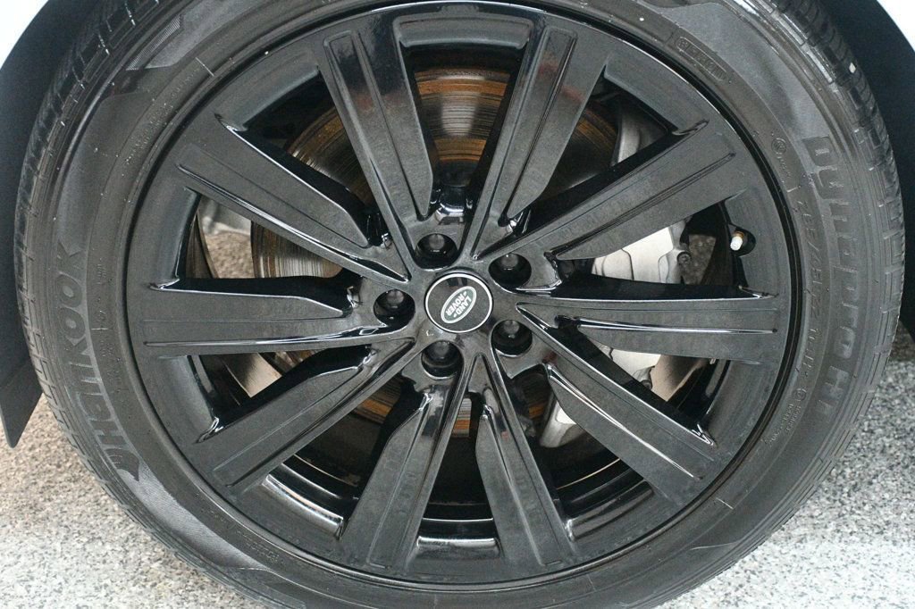 Used 2023 Land Rover Range Rover SE image 19