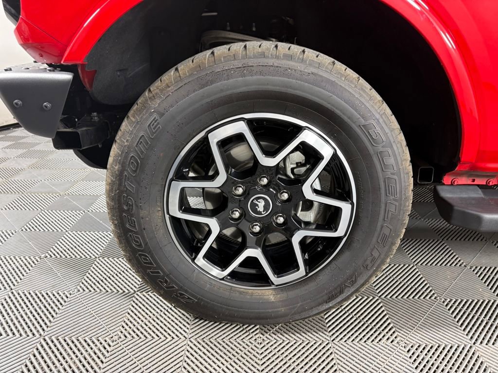 Used 2023 Ford Bronco Outer Banks AWD/4WD image 11