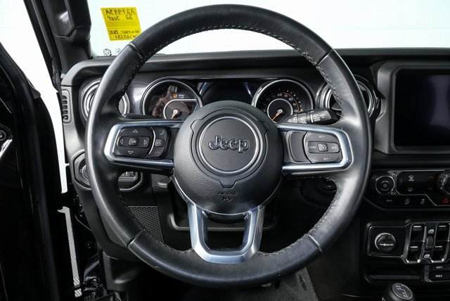 Used 2022 Jeep Wrangler Unlimited Sahara image 8