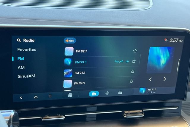 New 2027 Hyundai Kona SE FWD image 17