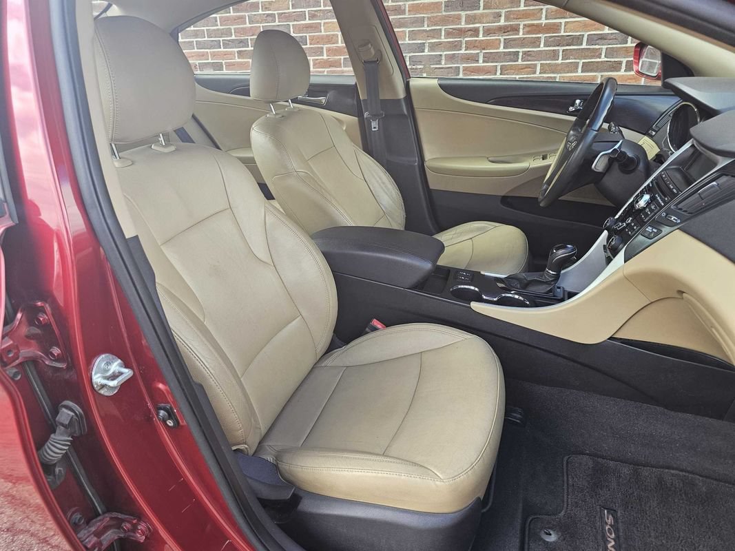 Used 2011 Hyundai Sonata Limited FWD image 8