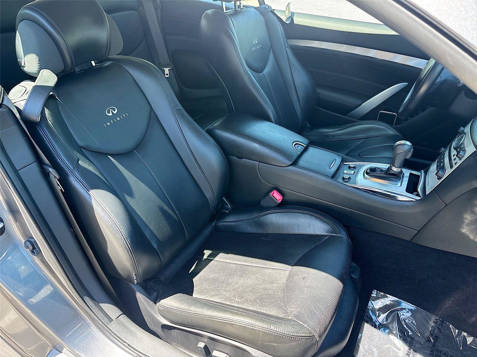 Used 2014 INFINITI Q60 Convertible w/ Premium Package RWD image 31