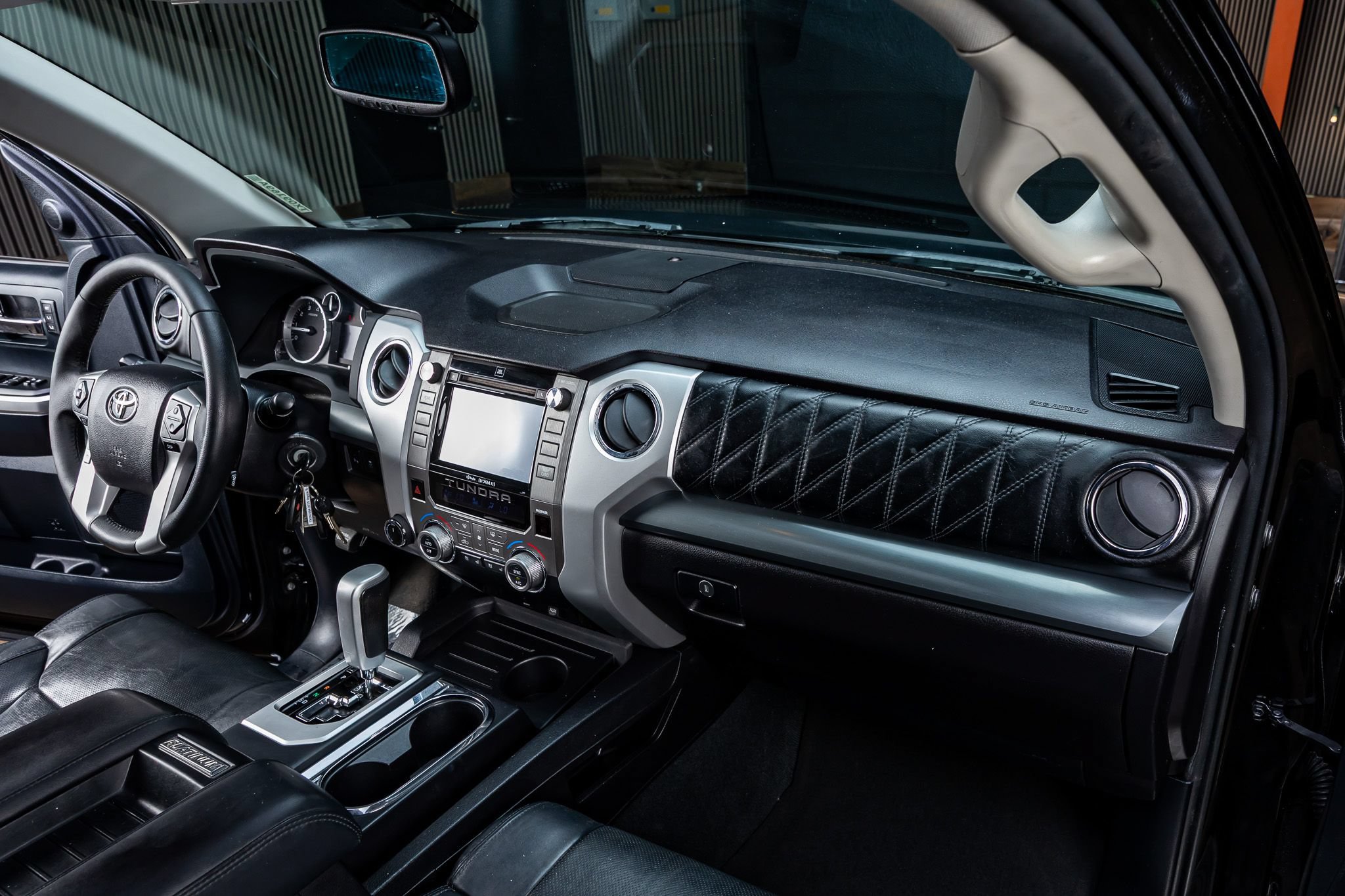 Used 2015 Toyota Tundra Platinum AWD/4WD image 18