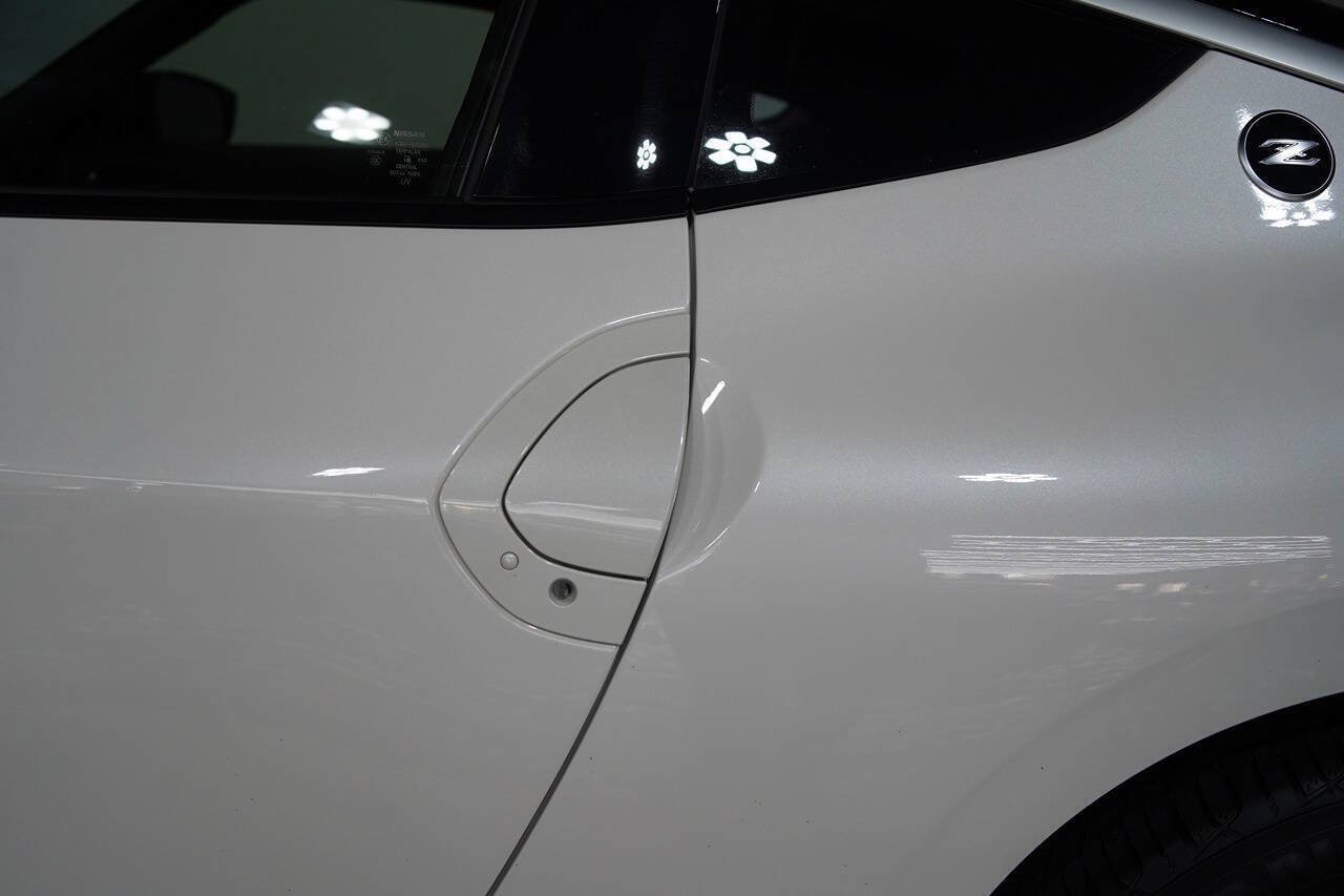 Used 2025 Nissan Z Sport w/ Floor Mat Package RWD image 31