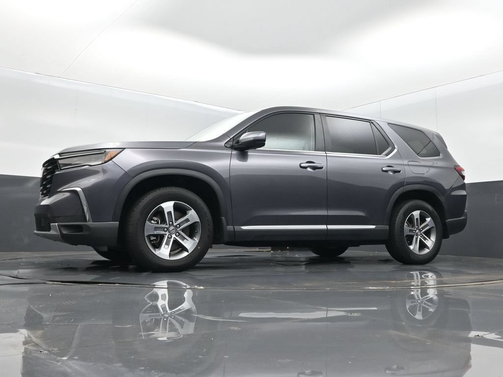 Used 2025 Honda Pilot EX-L image 13