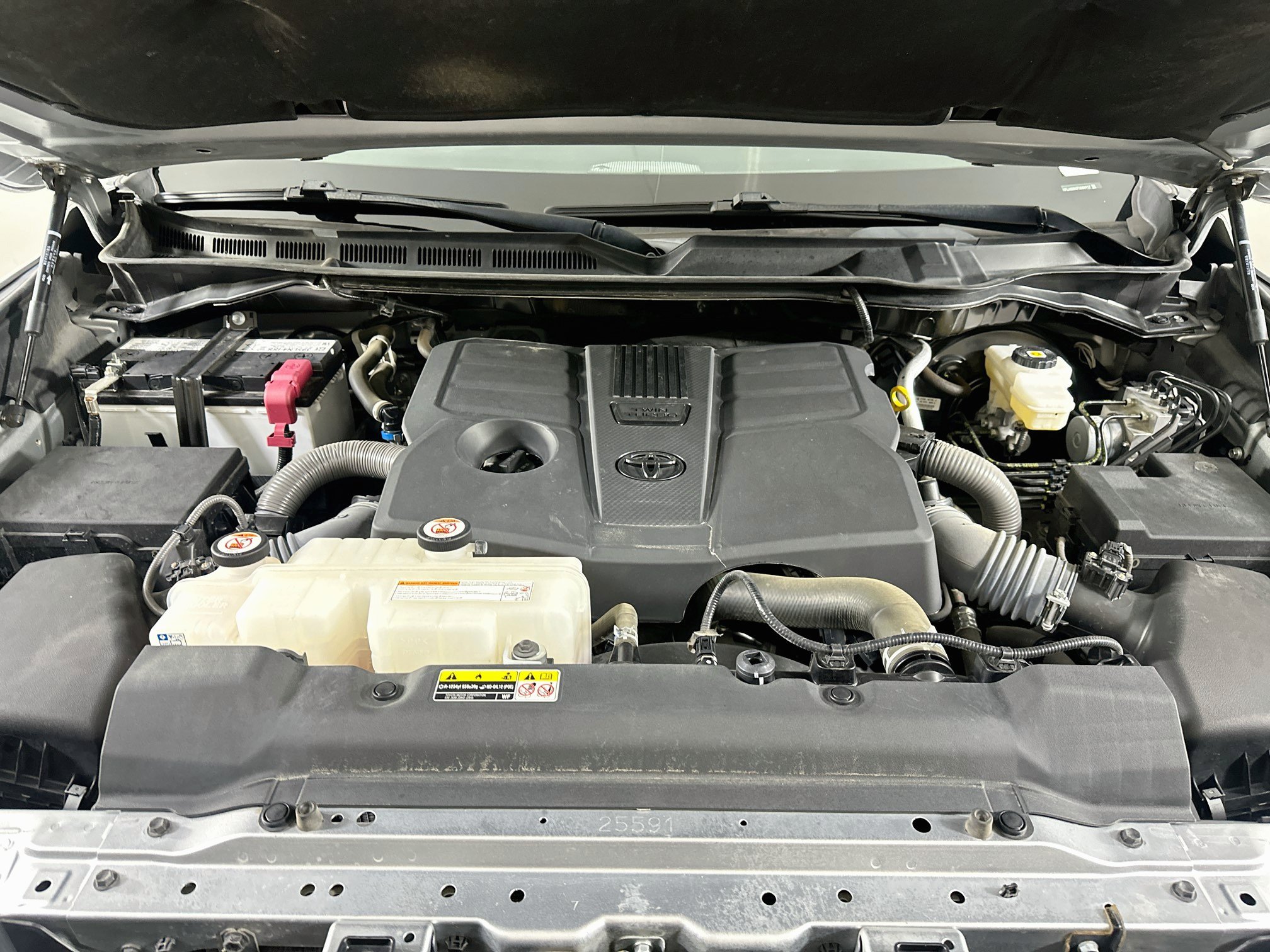 Used 2023 Toyota Tundra SR5 AWD/4WD image 32