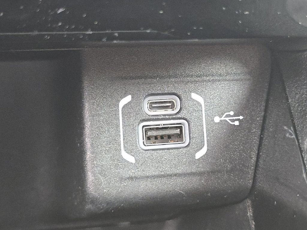 Used 2022 Jeep Compass Trailhawk image 4