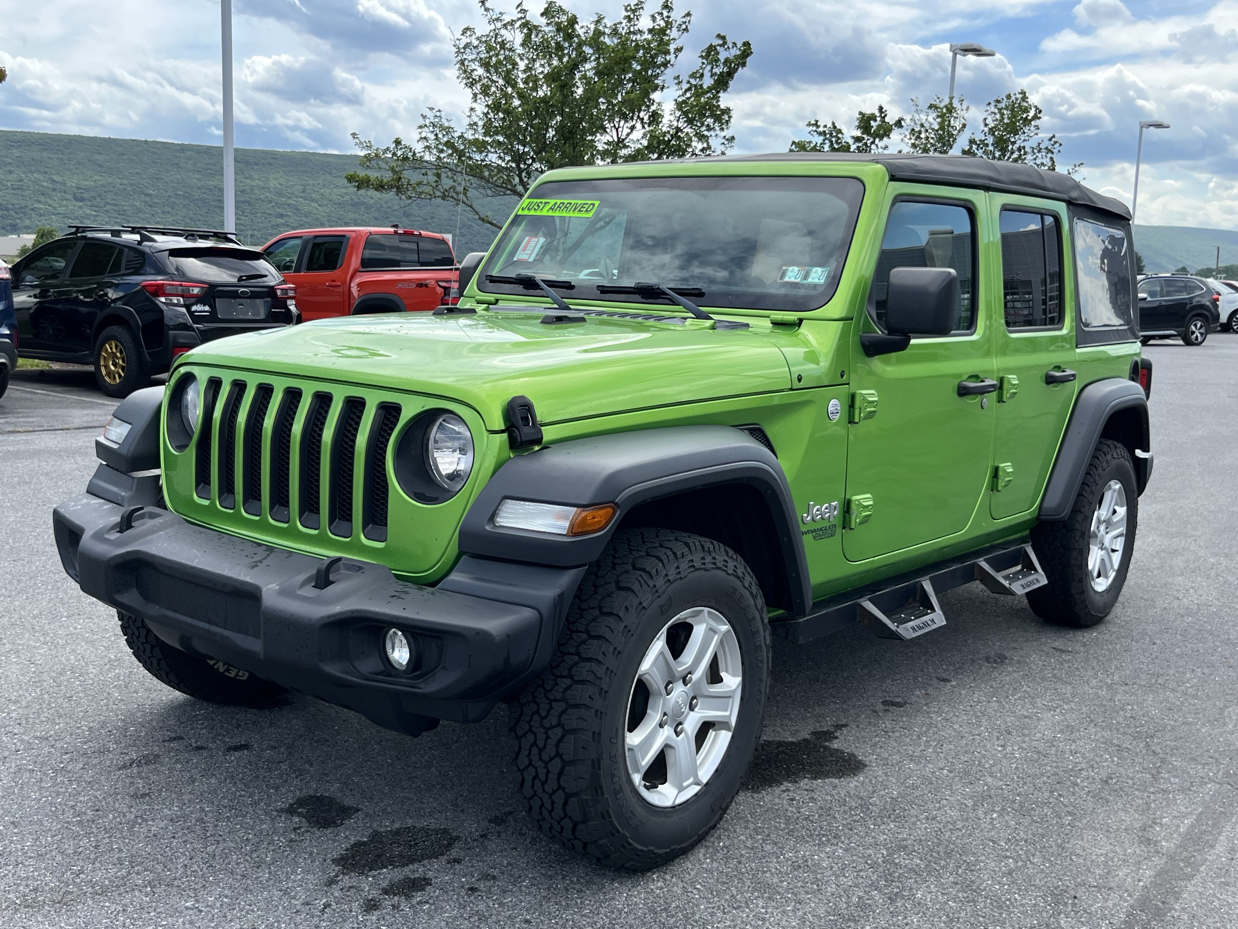 Used 2018 Jeep Wrangler Unlimited Sport S AWD/4WD image 9