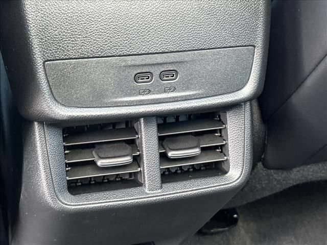 New 2026 GMC Terrain AT4 w/ Technology Package II AWD/4WD image 21