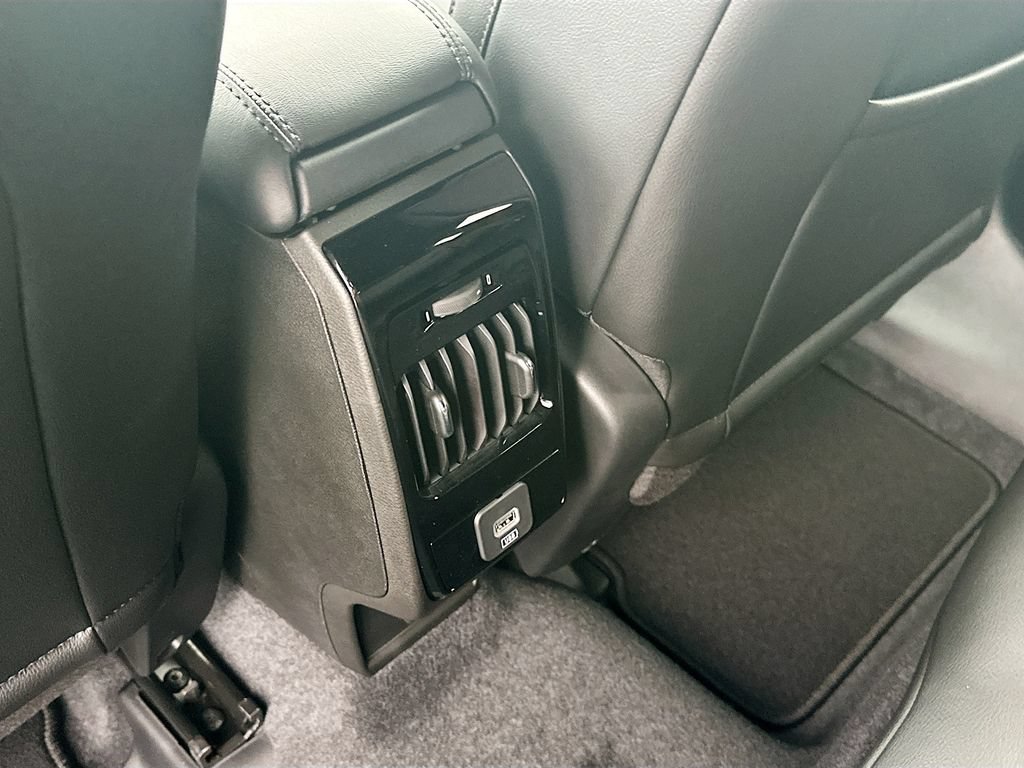 New 2026 Jeep Compass Limited AWD/4WD image 31