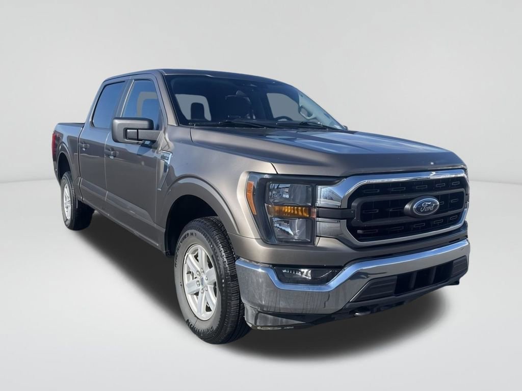 Used 2023 Ford F150 XLT w/ Trailer Tow Package image 8