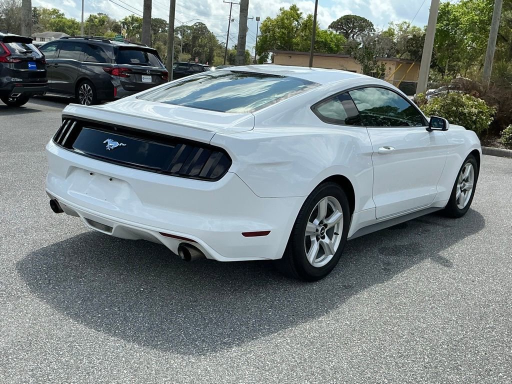 Used 2017 Ford Mustang Coupe image 7