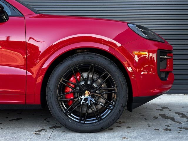 New 2026 Porsche Cayenne S image 12