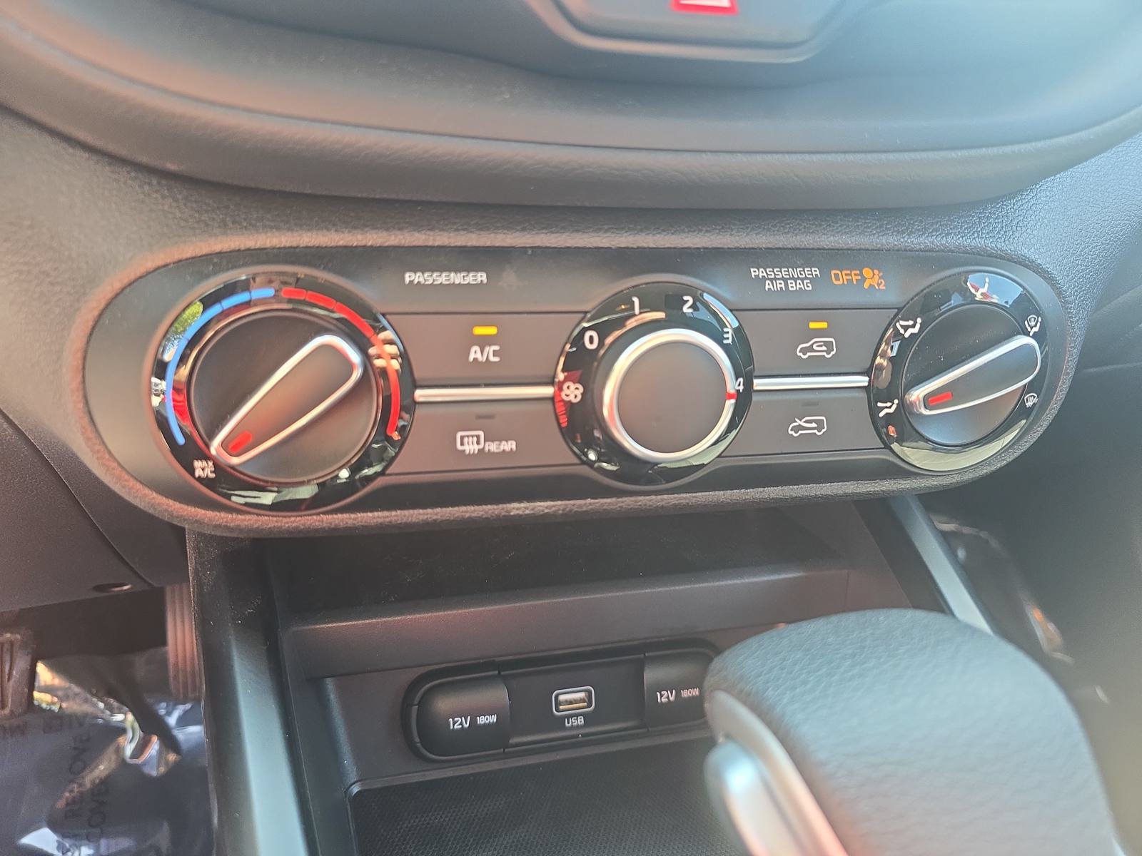 Used 2022 Kia Soul LX FWD image 20