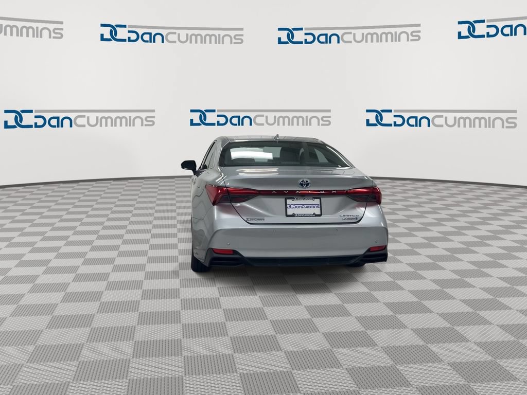 Used 2021 Toyota Avalon Limited w/ Advanced Safety Package FWD image 7