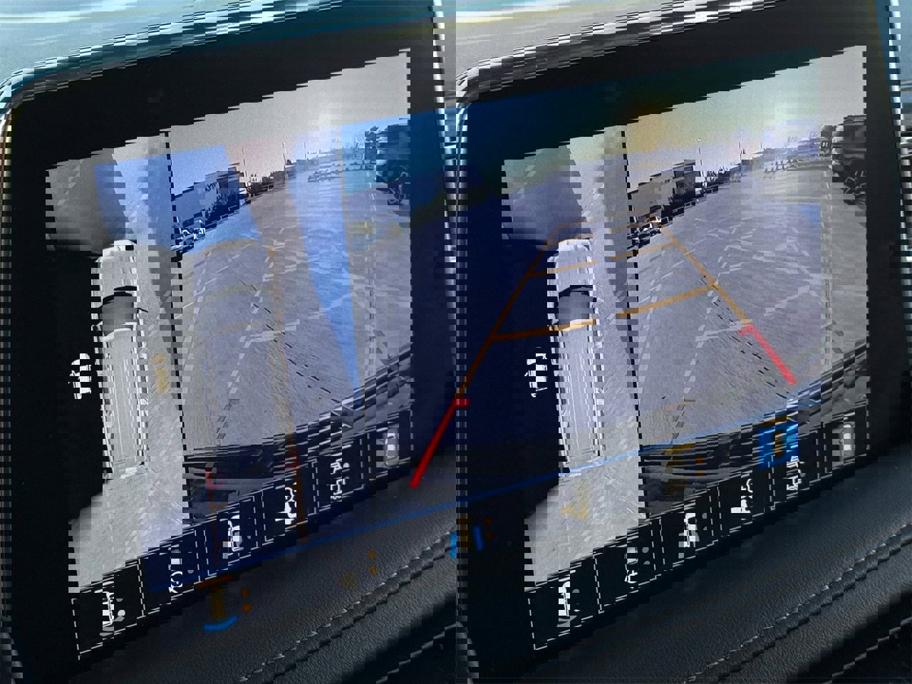 Used 2021 GMC Yukon AT4 w/ AT4 Premium Package image 15