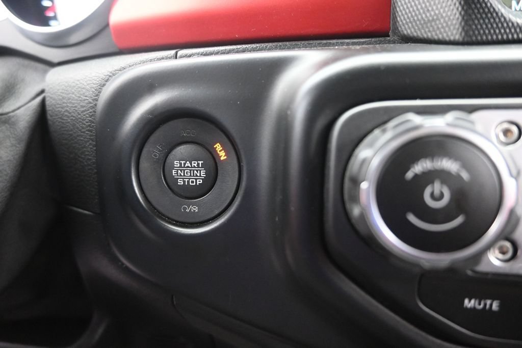Used 2022 Jeep Gladiator Rubicon w/ LED Lighting Group AWD/4WD image 22