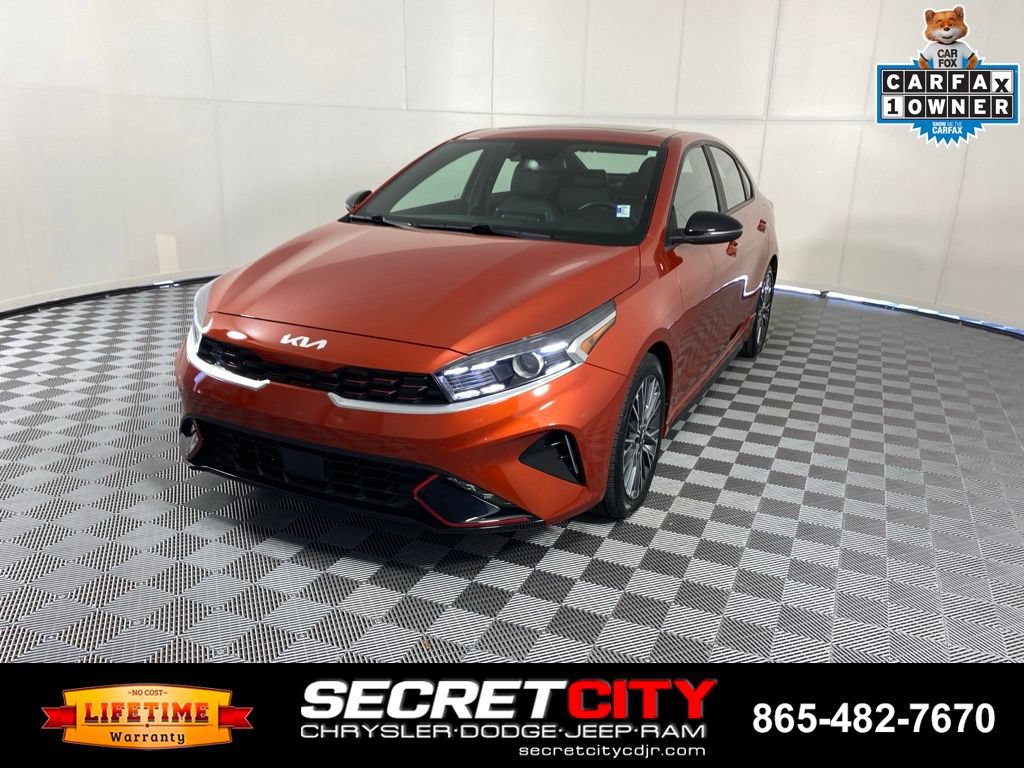 Used 2022 Kia Forte GT-Line w/ GT-Line Premium Package FWD image 3