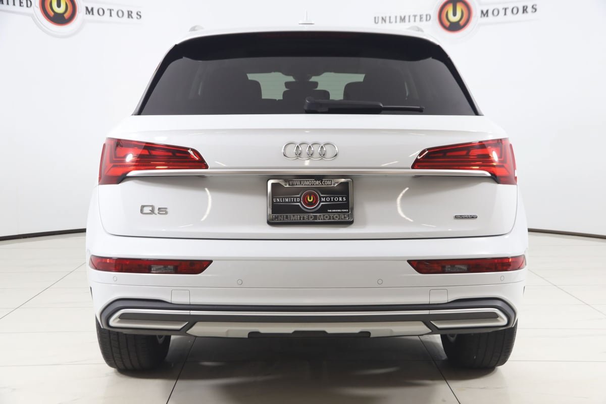 Used 2023 Audi Q5 2.0T Premium w/ Convenience Package AWD/4WD image 43