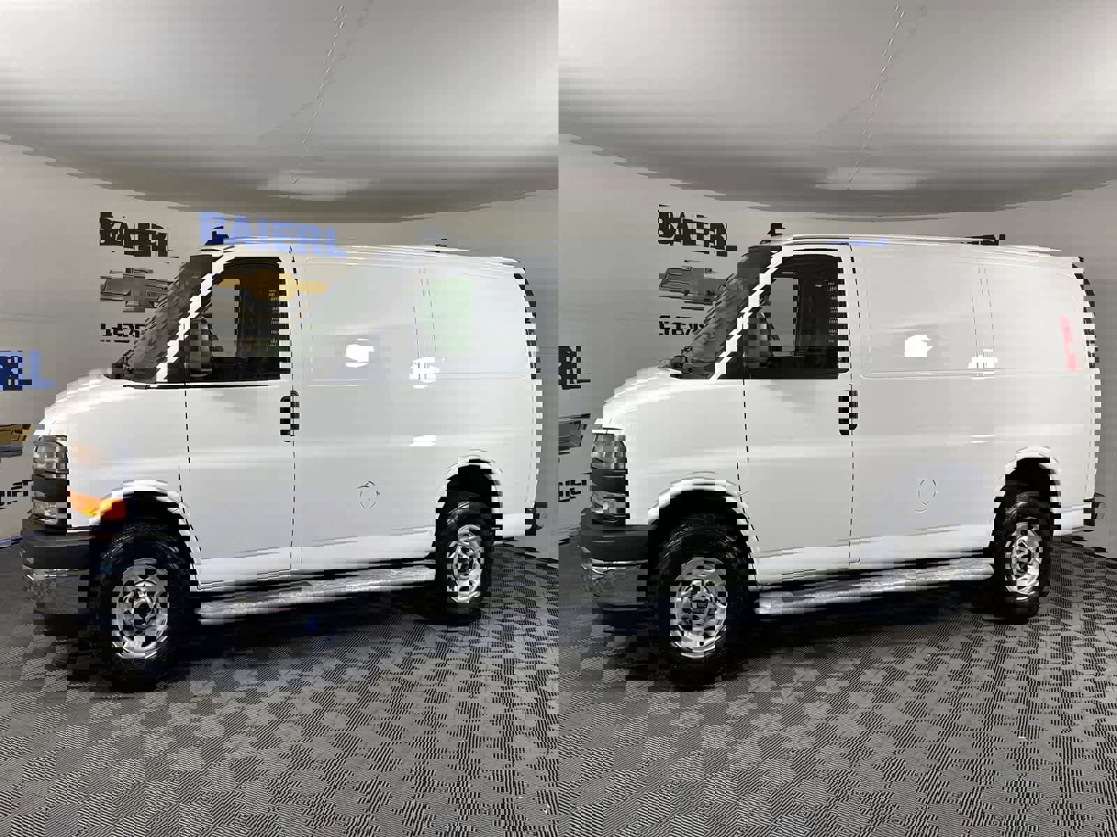 Used 2024 GMC Savana 2500 w/ Driver Convenience Package image 2