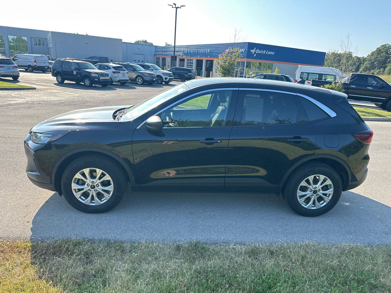 Used 2024 Ford Escape Active w/ Tech Pack #1 AWD/4WD image 8