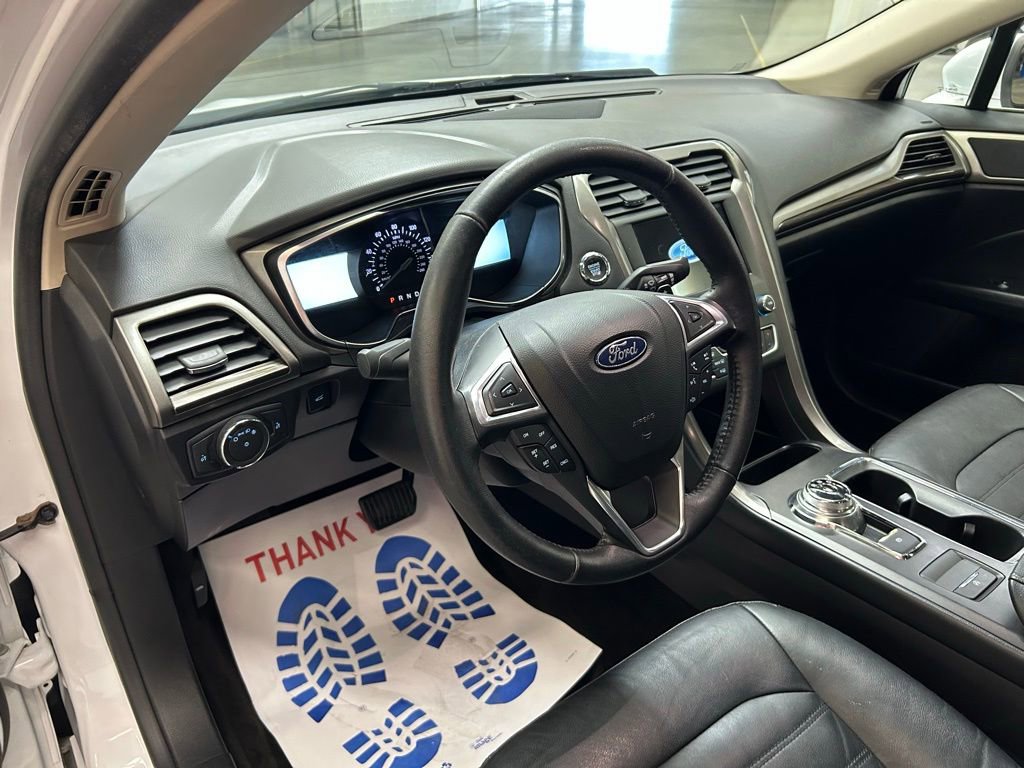 Used 2018 Ford Fusion SE w/ Fusion SE Technology Package image 25