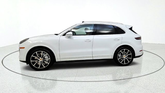 Used 2019 Porsche Cayenne Turbo AWD/4WD image 4